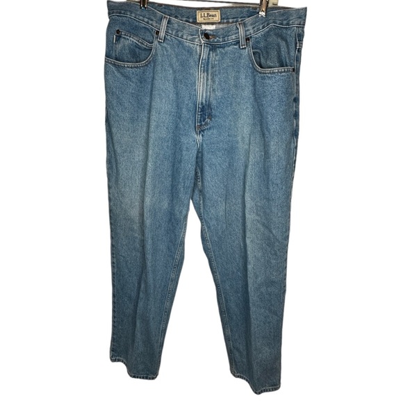 LL Bean Relaxed Fit Jeans - Picture 1 of 5